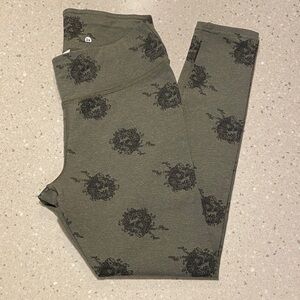 NWOT Greatful Dead leggings by Pact